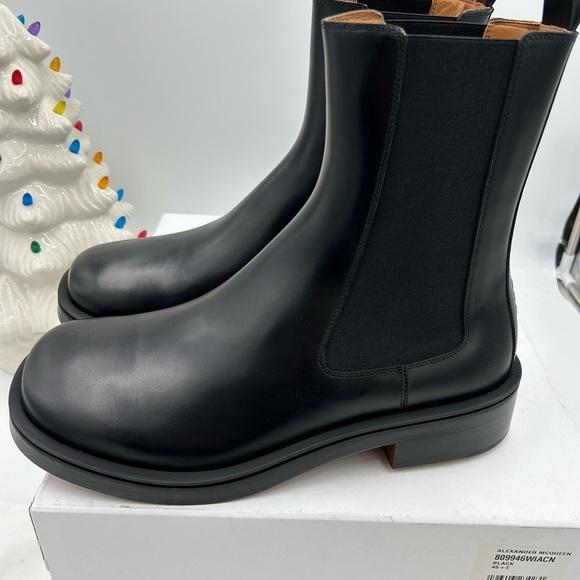 Men\'s Alexander, McQueen trunk Chelsea boots in black calf  leather size 45.5 main image 5
